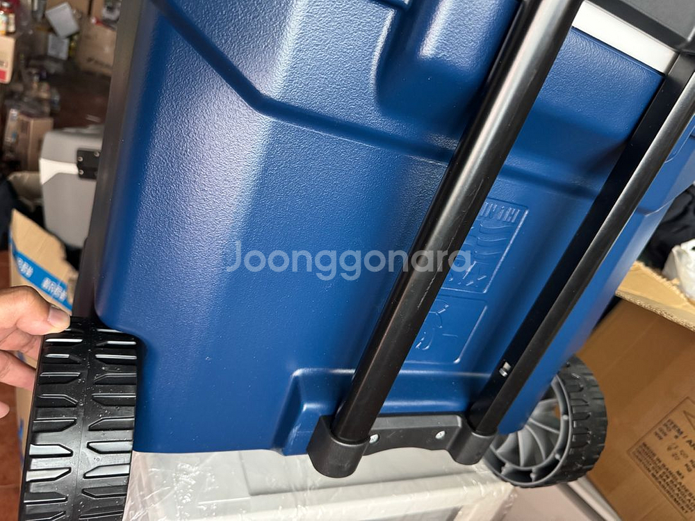 이글루 아이스박스 58L 팝니다--2