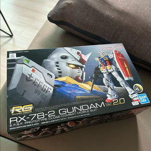 RG퍼스트건담2.0 헤드개선판