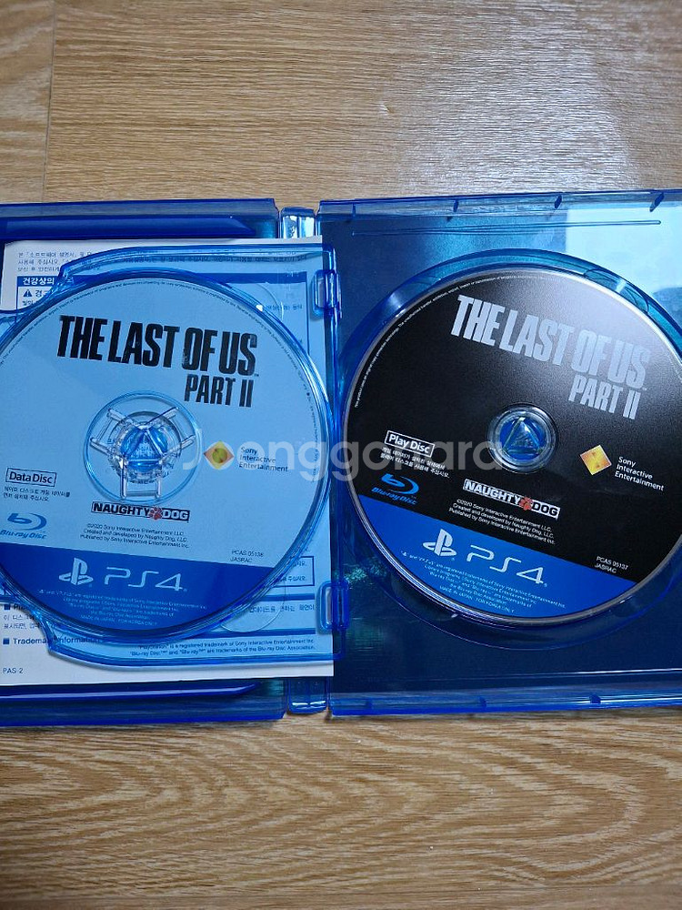 플스4 CD( THE LAST OF US 1, 2)판매--3
