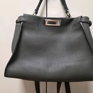 (탑퀄구매) 펜디 셀러리아 피카부 미듐