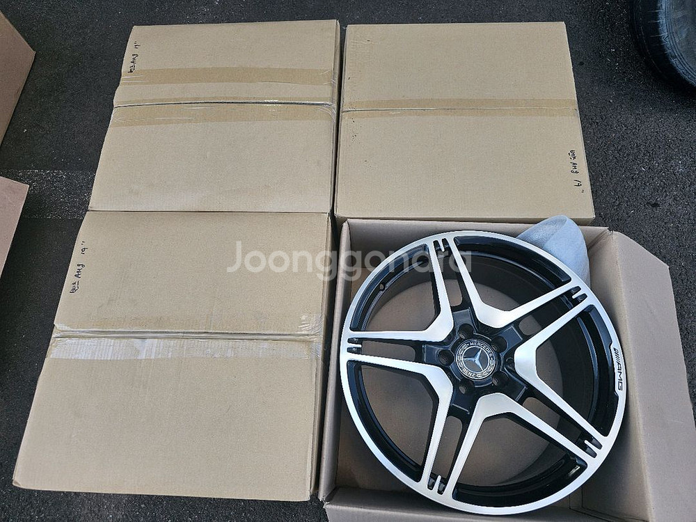 벤츠 E63 amg 퍼포먼스 패키지 19인치휠--0