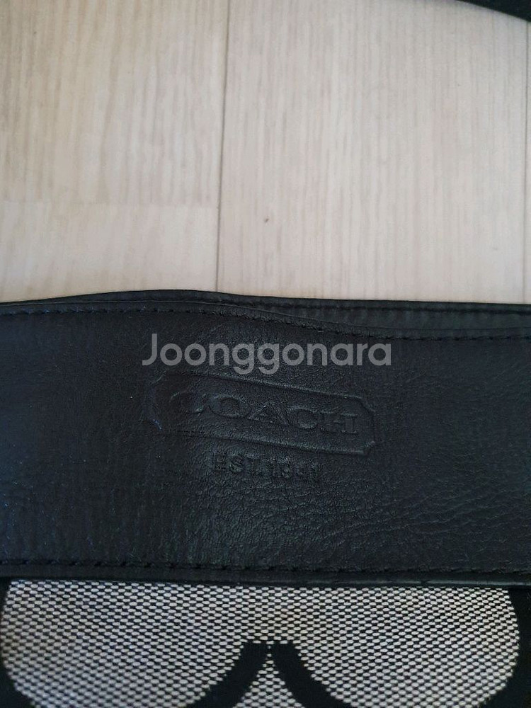 코치 숄더백 (중간크기)--1