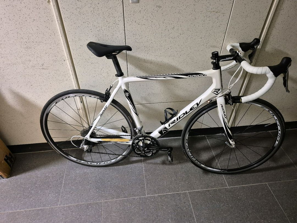 리들리 오리온 105급 카본 로드 자전거 급처분 이미지