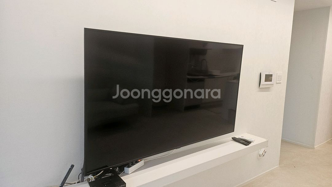 삼성 65인치 UHD 티비--0