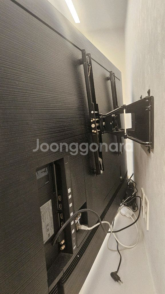 삼성 65인치 UHD 티비--1