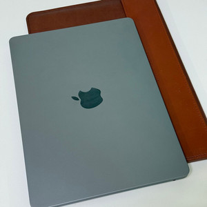 M2 / 8GB RAM / SSD 512GB Air