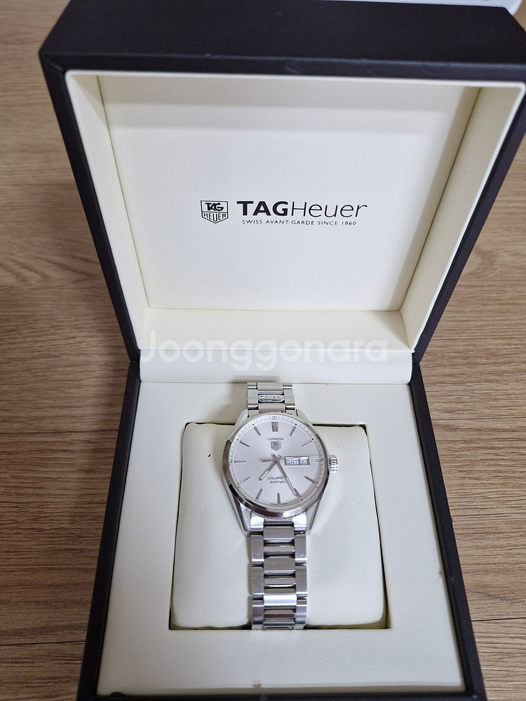 테그호이어 카레라 칼리버 5 데이 데이트 WAR201B--3