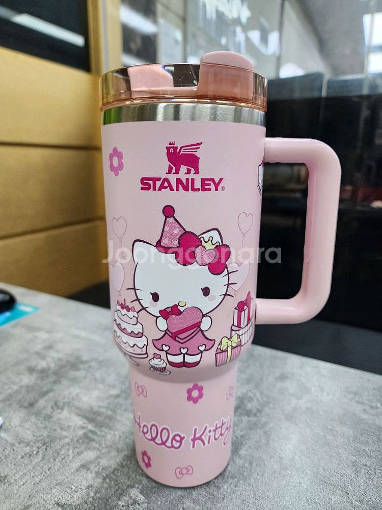 스탠리텀블러 새상품 판매합니다 (1.18L)--1