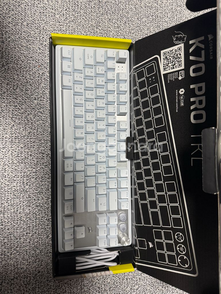 커세어 K70 PRO TKL 화이트--1