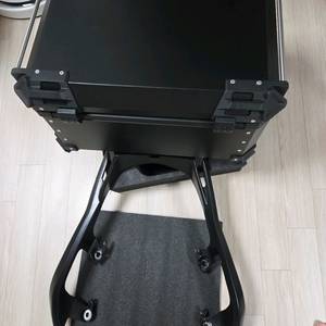 XMAX리다이 , 탑박스65L 팝니다