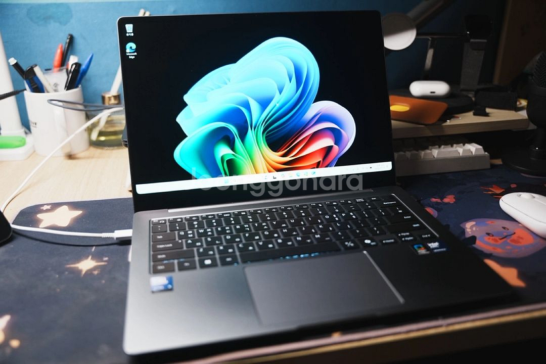 갤럭시 북5 Pro U5 14인치--0