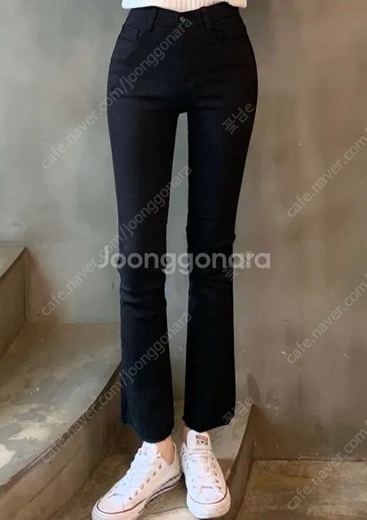 블라우스, 셔츠,바지, 속옷, 슬리퍼 등 여성 의류--2