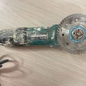 마끼다 GA4030 앵글 그라인더