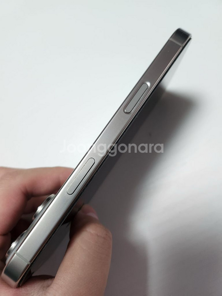 아이폰16프로 128gb 내추럴티타늄 s급--5