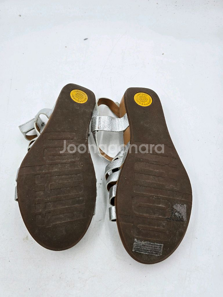 FitFlop 실버 스트랩 샌들255~260--4