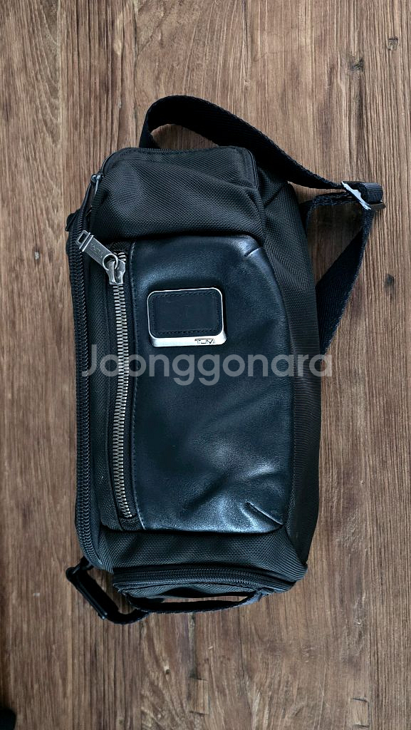 투미 알파 브라보 켈리 슬링백--0