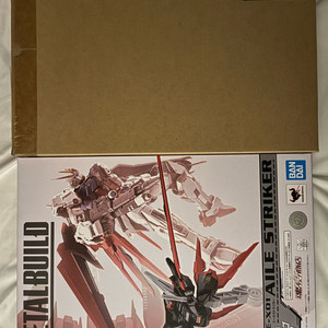 메탈빌드 건담 에일 스트라이커 팩
