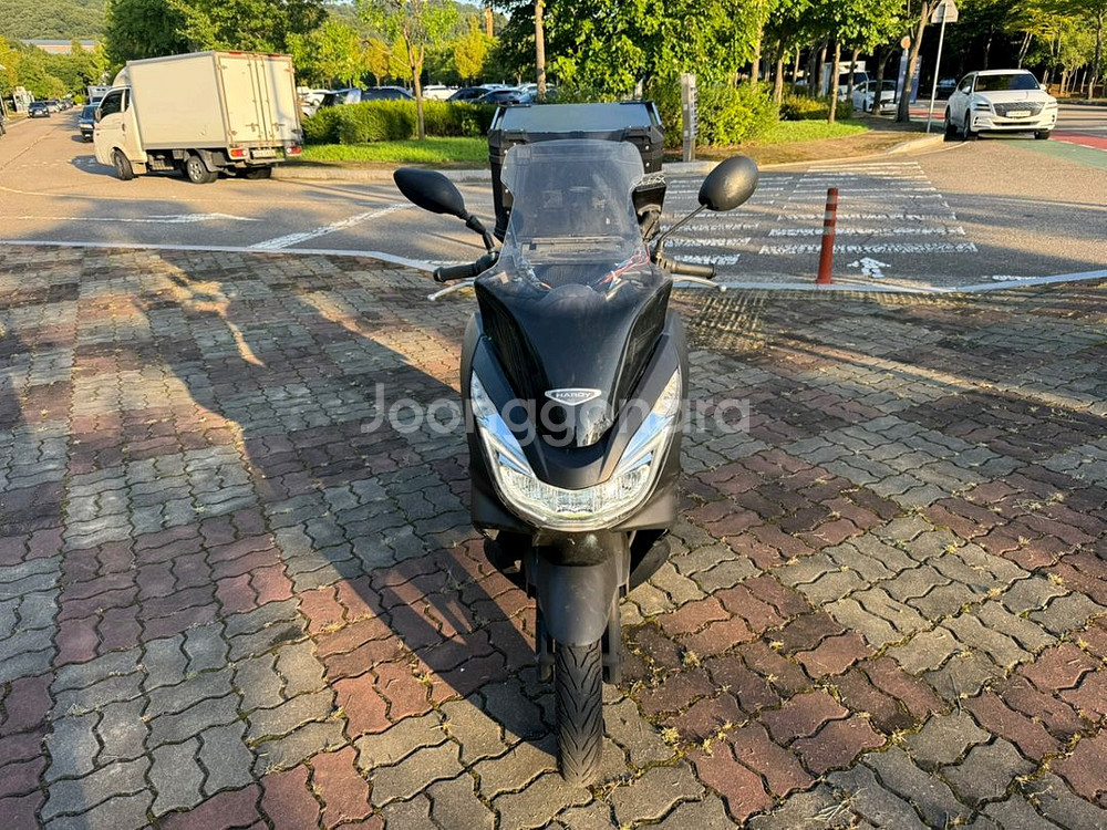혼다 pcx125 17년 스마트키 짧은키로수 팝니다--2