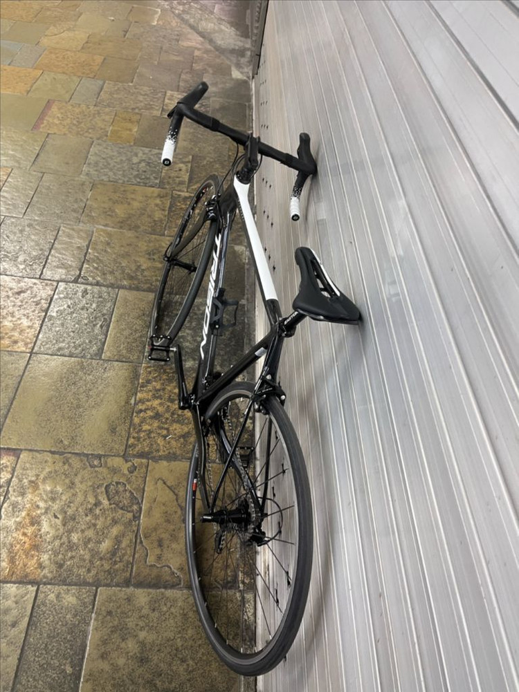 트리곤 다크니스 rsl 21년식 이미지