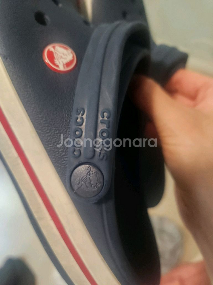 크록스 네이비 샌들 j5 240~245 정품--1