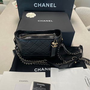 (새상품급) 샤넬 가브리엘 호보백 스몰 블랙