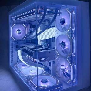 9800X3D RTX5080 올화이트 본체 팝니다