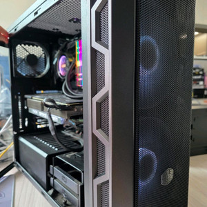 i7-9700K RTX2080TI 고사양 본체 팝니다