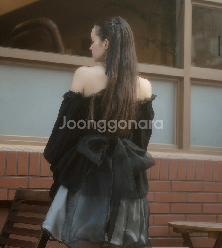 더티스 OFF SHOULDER POPLIN BLOUSE--2