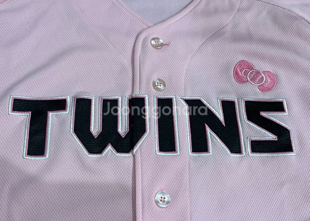 LG twins 엘지트윈스 키티트윈스 헬로키티 유니폼--2