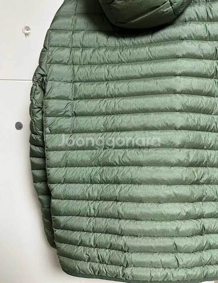 [XL]22FW 스톤아일랜드 카키 경량패딩--5