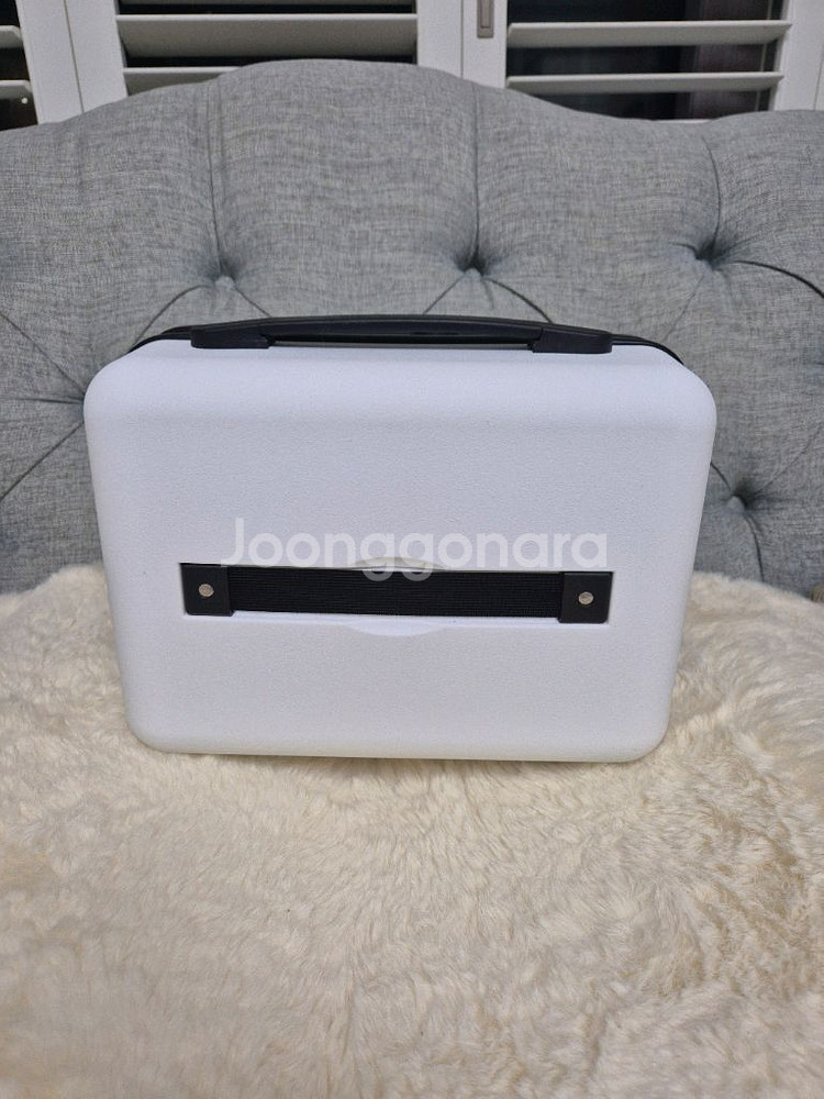 벤츠 화이트 코스메틱 케이스,캐리어 보조백 새상품--1