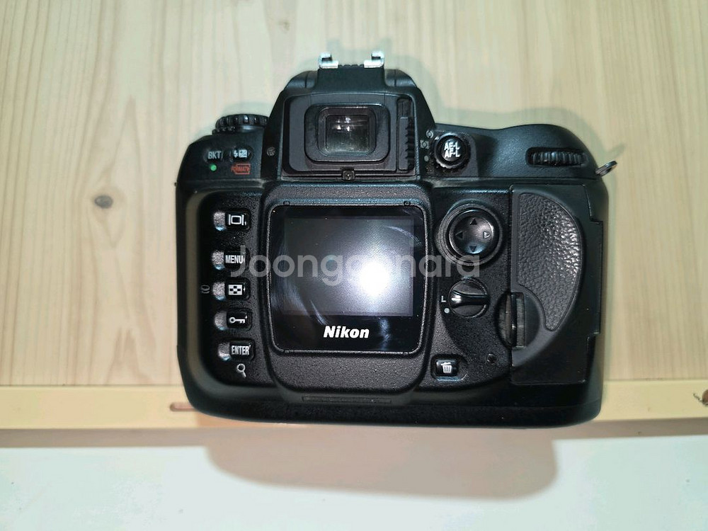 니콘 DSLR D100 바디, 세로그립, 배터리 다수--1