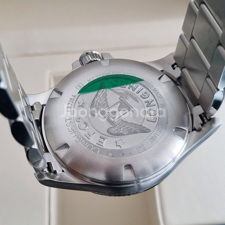 론진 콘퀘스트 V.H.P GMT 43mm 카본 다이얼--7