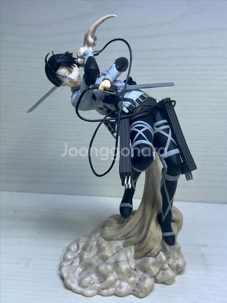 진격의거인 리바이 땅울림 제일복권 B상 피규어--0