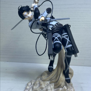 진격의거인 리바이 땅울림 제일복권 B상 피규어