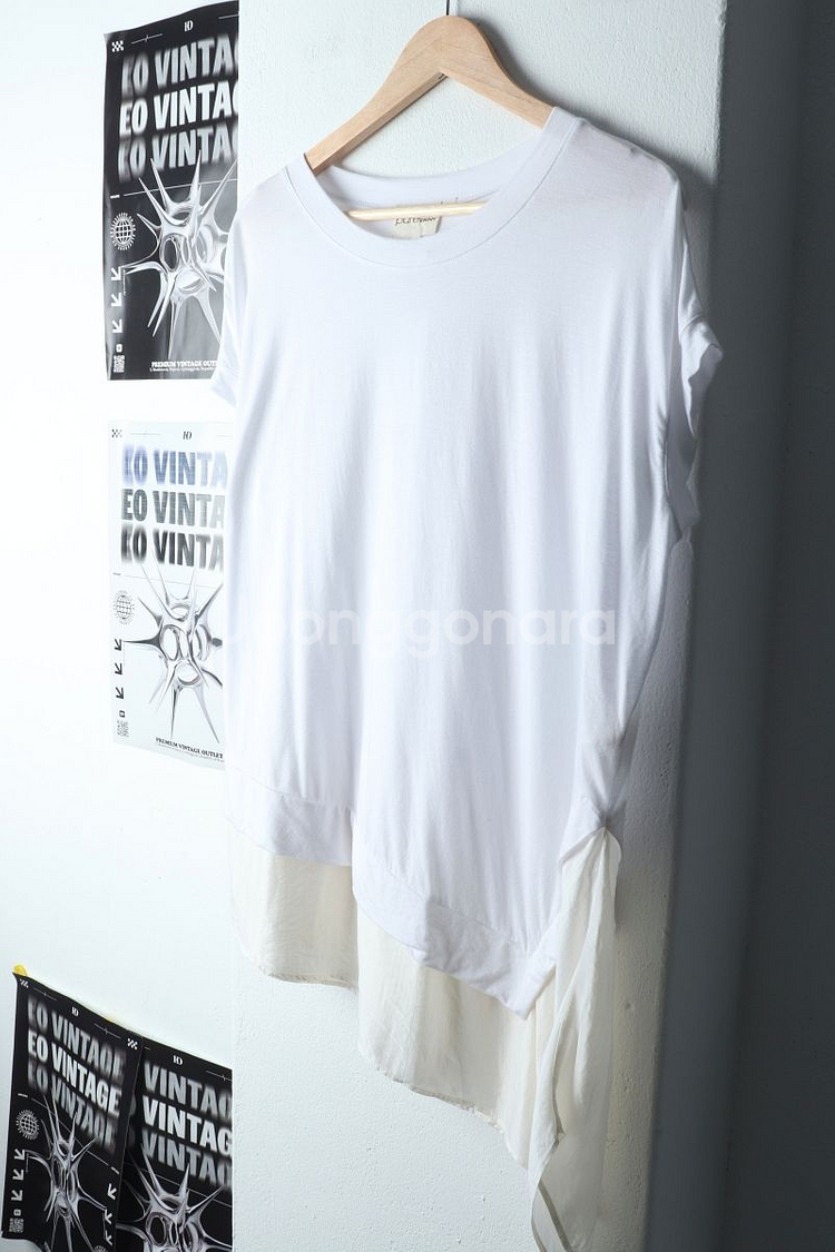 W(S) DKNY 디케이앤와이 도나카란 반팔 티셔츠--0