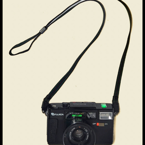 FUJICA AUTO-7DATE. 필카. 정상작동.