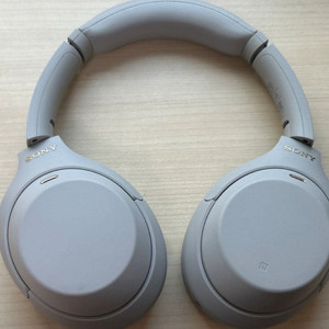 소니 WH-1000XM4 헤드폰