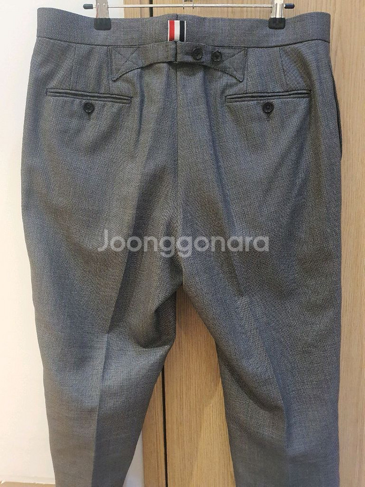 톰브라운 남성 모100% 슬랙스 바지 판매합니다!--2