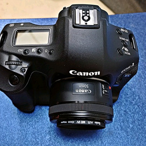 1.캐논 EOS-1D 마크3 카메라