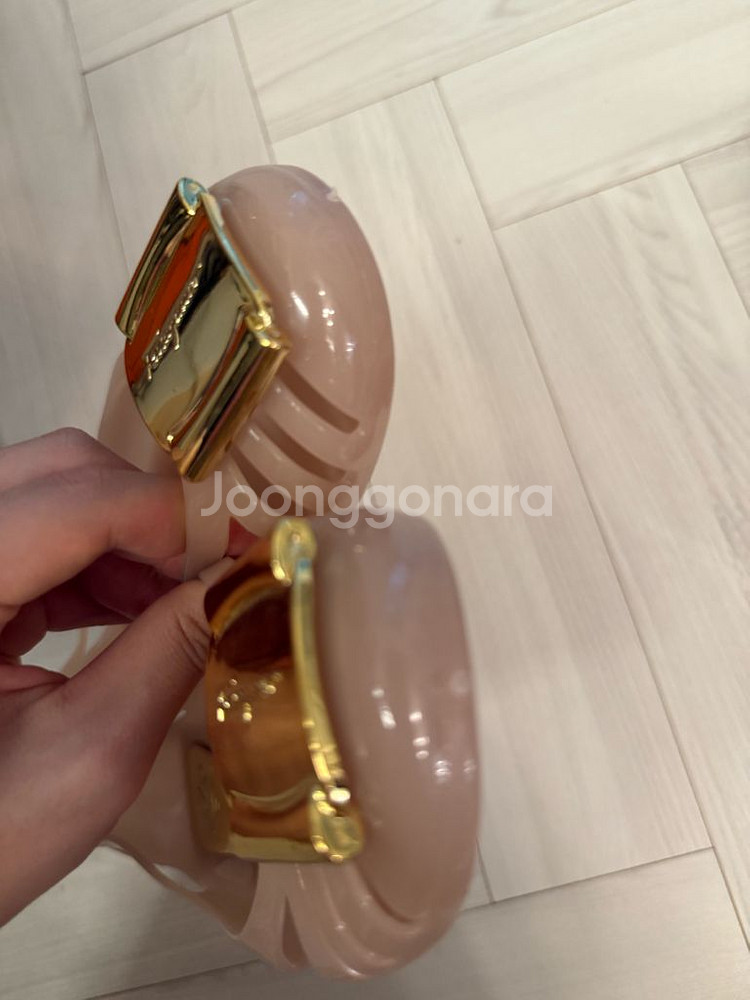 페라가모 버뮤다 젤리슈즈--4