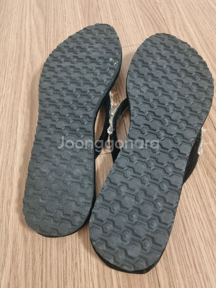 새것 블랙 벨벳 큐빅 장식 쪼리 샌달 샌들 230--3