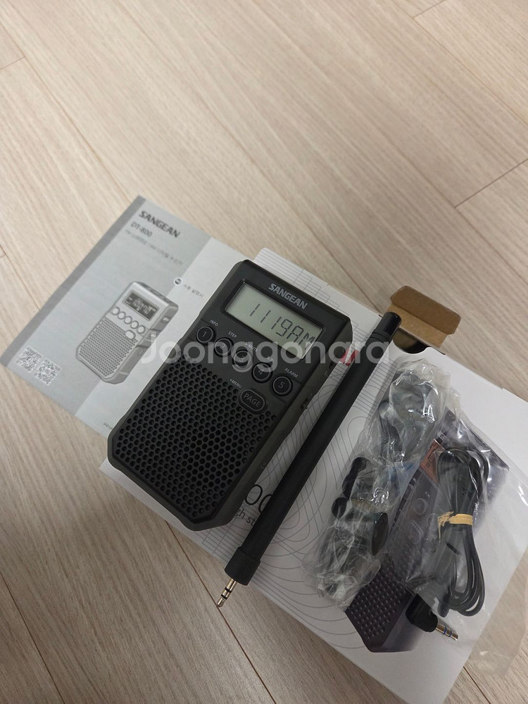 산진 DT800 라디오 팝니다.--0