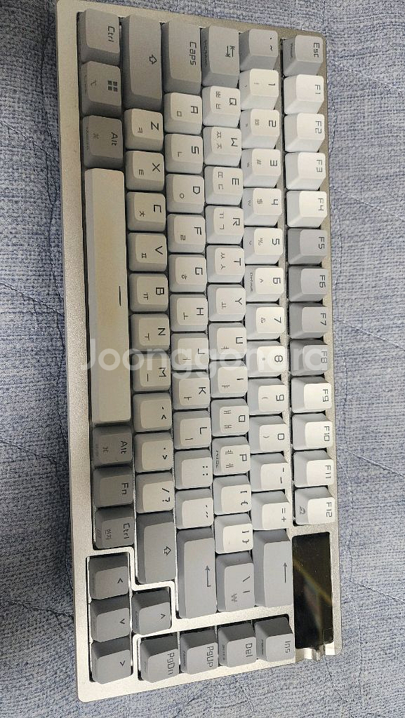 asus azoth 75% 판매합니다--0