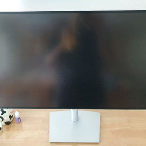 dell u2722D 울트라샤프 u