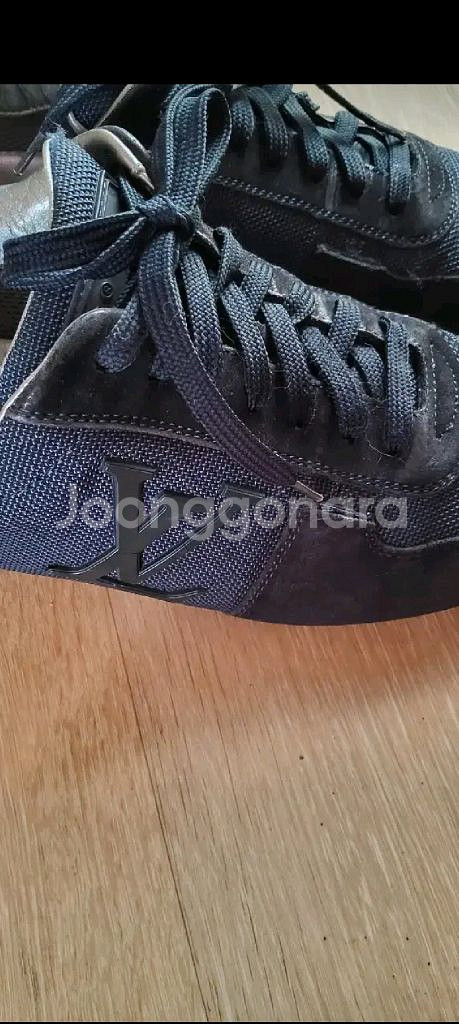 루이비통 캔버스 남성스니커즈 40(정품)--4