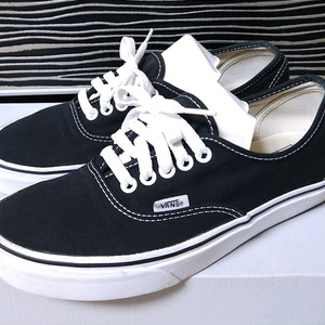 VANS 반스 어센틱 블랙 스니커즈 250