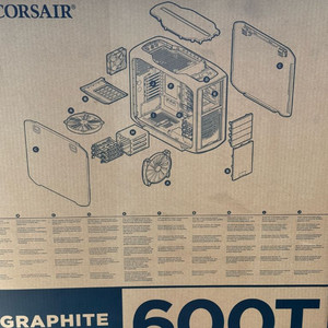 커세어 Graphite 600T 케이스