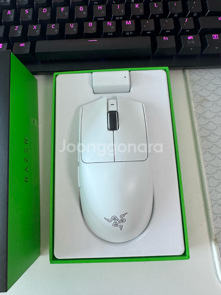 레이저 바이퍼 v3 pro 바브삼 화이트 마우스--0