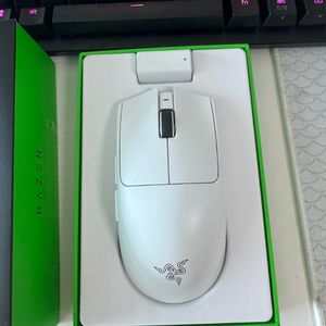 레이저 바이퍼 v3 pro 바브삼 화이트 마우스